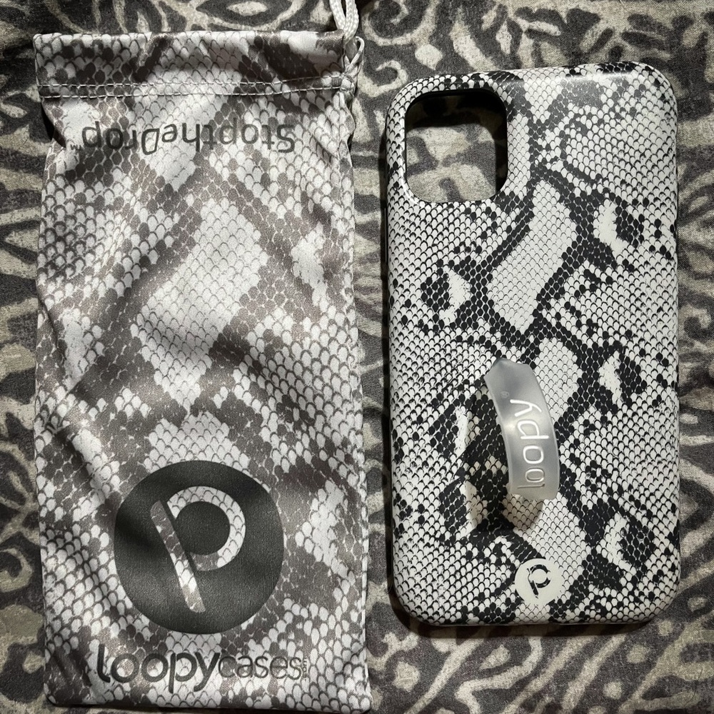 iPhone 11 Snakeskin Loopy phone case